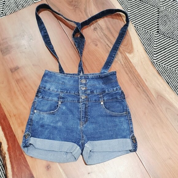 Vintage Y2K Retro High Rise Overall Shorts Adjustable straps - Picture 2 of 15